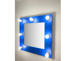 Синее гримерное зеркало с подсветкой из ламп 60х60 см