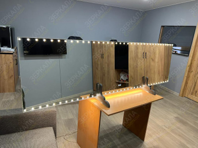 Выполненная работа: зеркало для ванной комнаты с подсветкой по индивидуальному дизайну